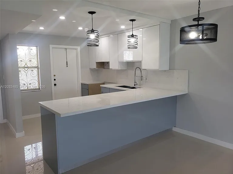 4700 Washington St #404 — Photo 19