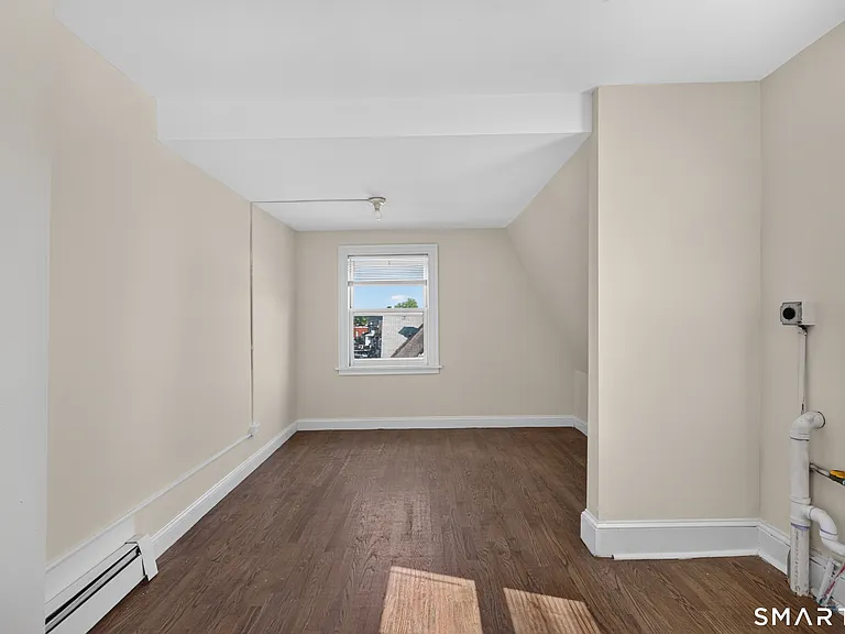 40-44 Vine St #3 — Photo 20