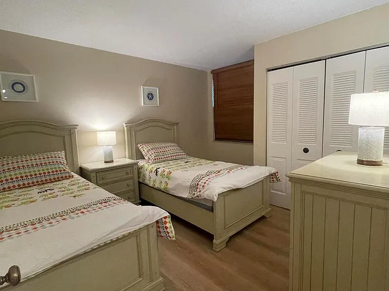 450 Egret Cir #9203 — Photo 16