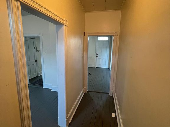 2nd image of 920 Pope Ave