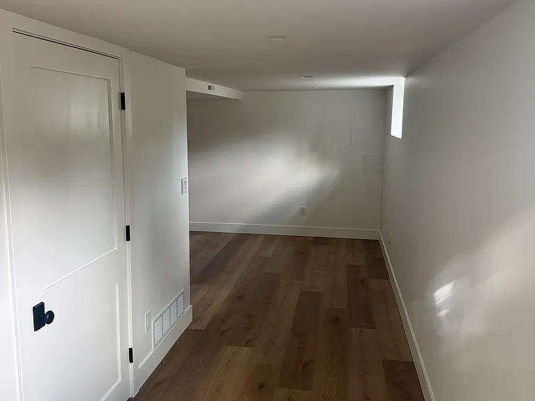 491 S Franklin St — Photo 15