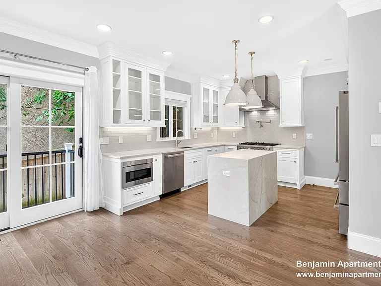 101 Sumner Rd #A — Photo 3