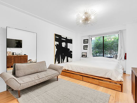 4th image of 372 Central Park W APT 1R