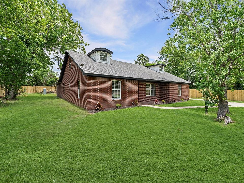 1st image of 423 Masterson Rd