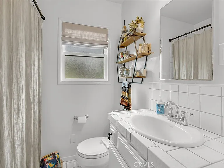 3220 Iroquois Ave — Photo 24
