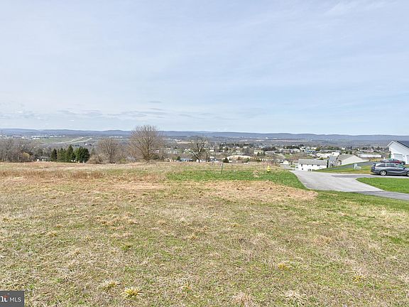 4th image of 160 Nittany Terrace Ln