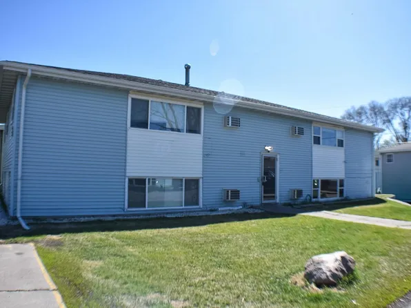 1011 19th St S, Moorhead, MN 56560