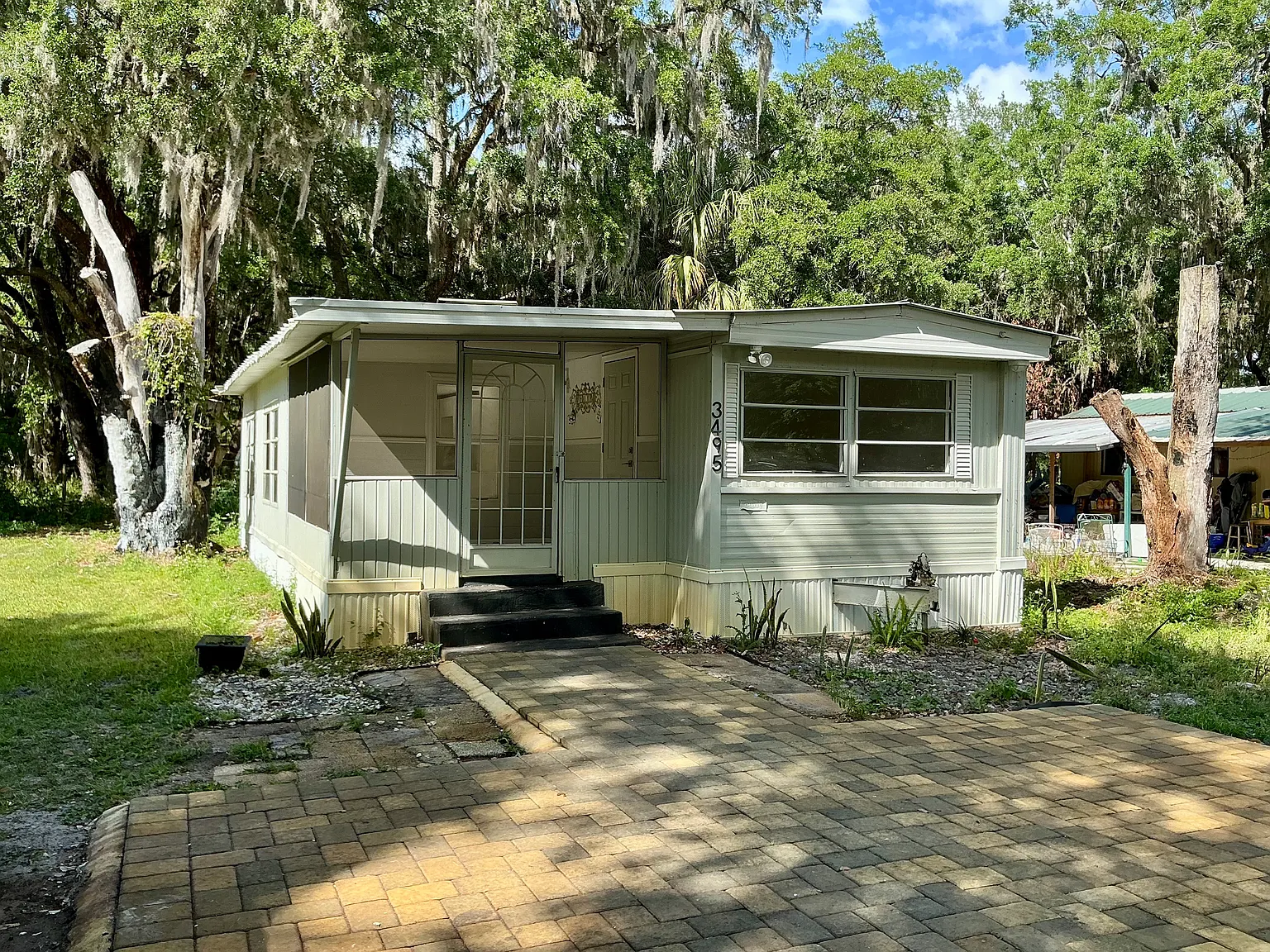 3495 Forest Dr — Photo 2