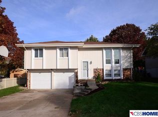 11118 Monroe St, Omaha, NE 68137