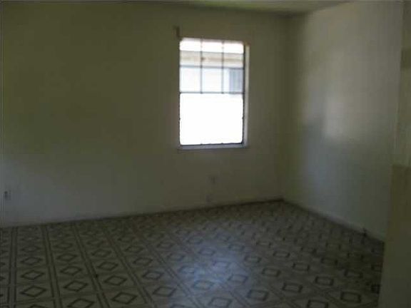 2nd image of 2628 Andrews St