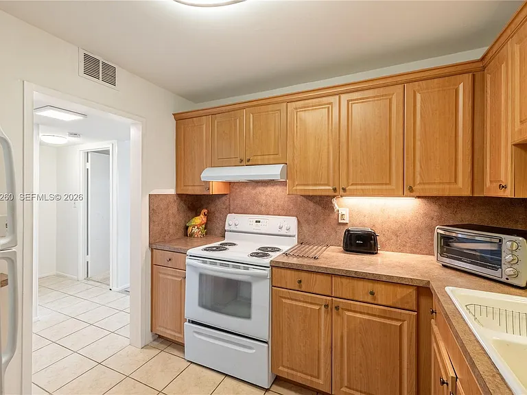 3180 S Ocean Dr #718 — Photo 29
