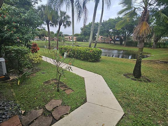 3rd image of 6197 Seven Springs Boulevard