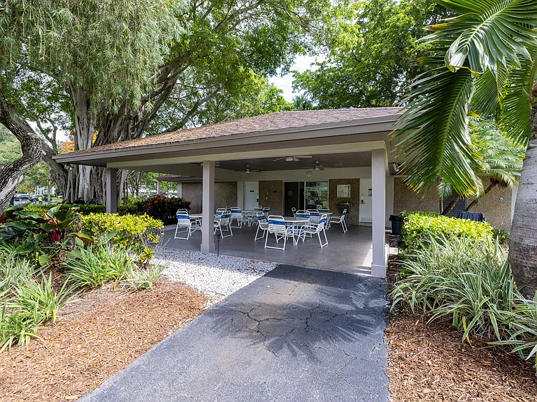 575 Oaks Ln #708 — Photo 31