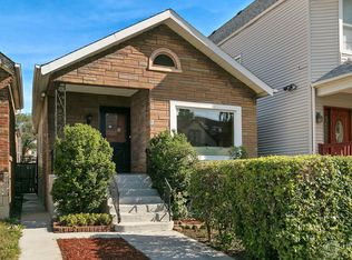 3330 W Cuyler Ave, Chicago, IL 60618