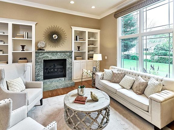 5th image of 307 Verano Dr