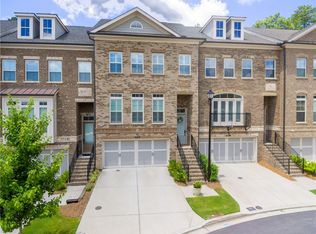 1054 Township Sq, Alpharetta, GA 30022