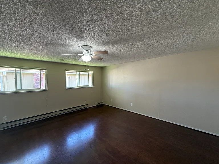 2706 W Modoc Ct — Photo 7