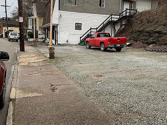 2nd image of 1449 Montier St