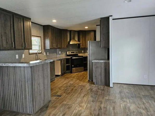 2701 Leary Ln Trailer 94, Victoria, TX 77901