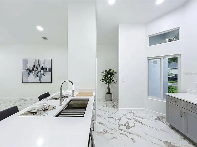 11148 Pinewood Cove Ln — Photo 13