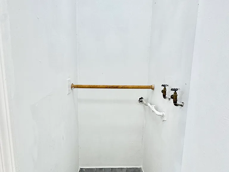 4654 Bedford Ave #1 — Photo 7