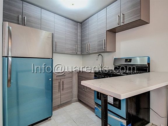 3rd image of 1001 Fulton St #3F