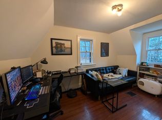 17 Pratt St, Chester, CT 06412