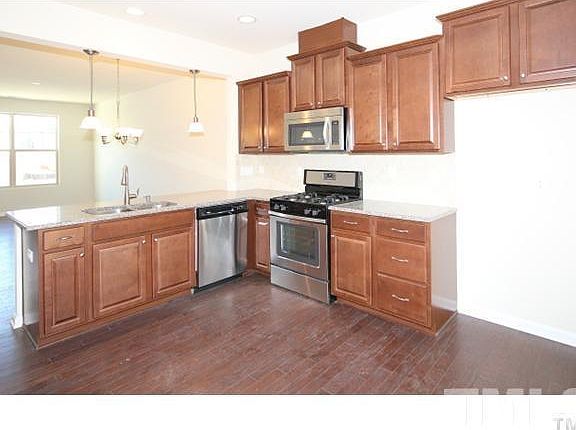 2nd image of 16 Pocono Dr