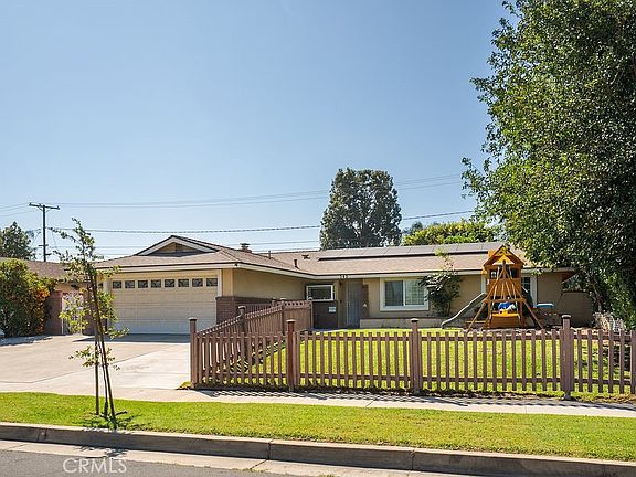 2nd image of 340 E Old Mill Rd