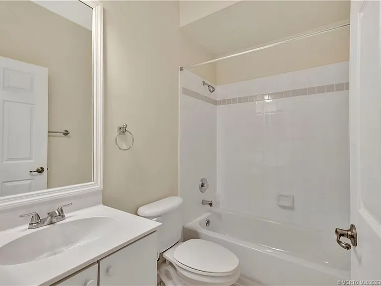 6797 SE Warwick Ln — Photo 26
