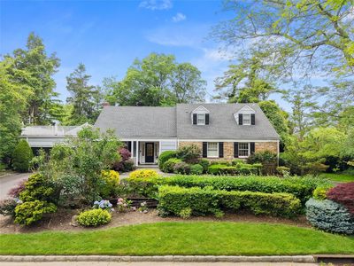 156 Lefferts Road, Woodmere, NY, 11598