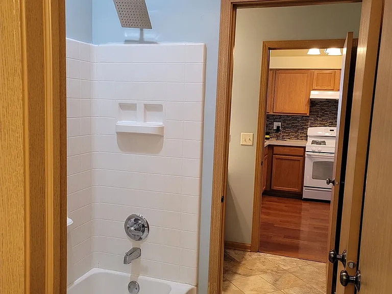 402 Waubonsee Dr — Photo 10
