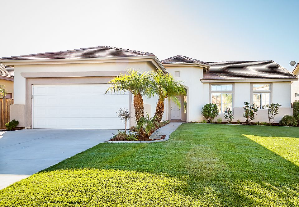 1st image of 39693 Bonaire Way
