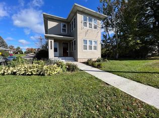 922 Smith Ave S, West Saint Paul, MN 55118