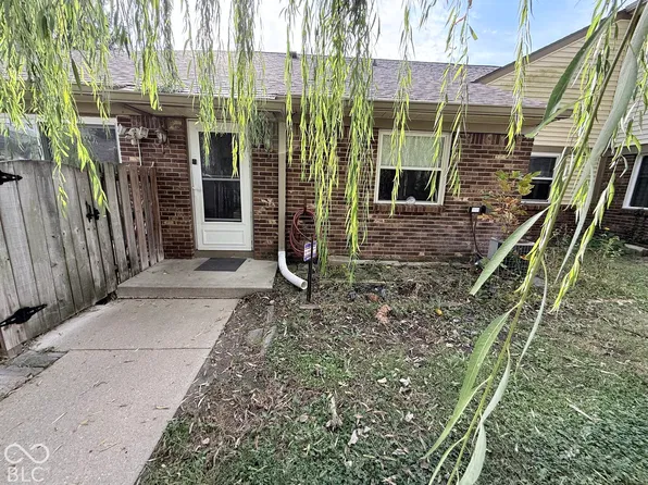 5941 Deerwood Ct, Indianapolis, IN 46254