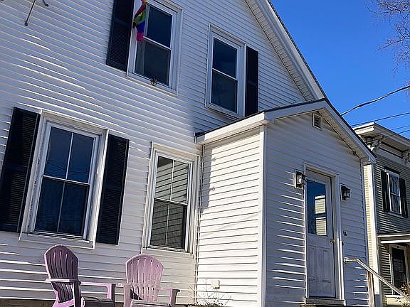 2nd image of 18 Ridge St