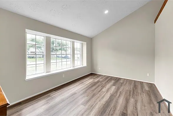 10311 Blue Oak Dr — Photo 32