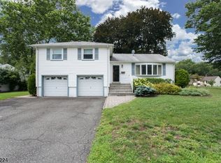 83 Garden Oval, Springfield, NJ 07081