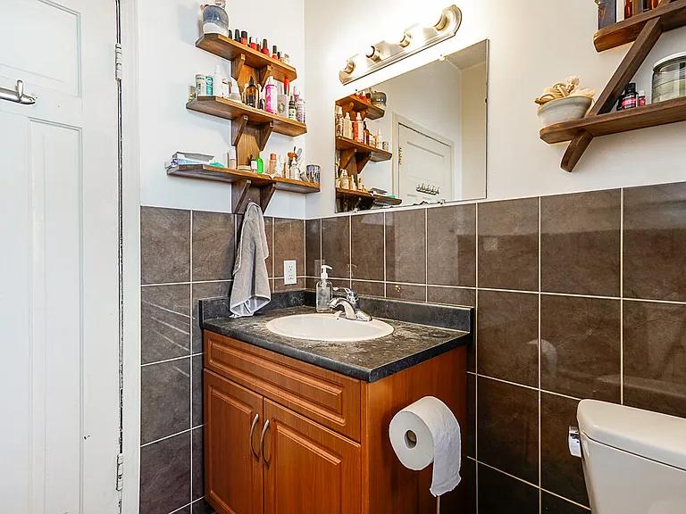3744 Main St #2 — Photo 3