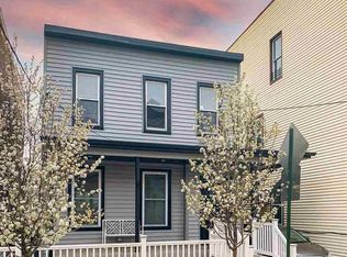 204 39th St, Union City, NJ 07087