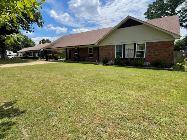 8391 Deep Well Pl, Southaven, MS 38671