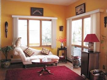 Living room on level 1