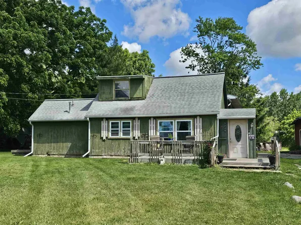 3208 Bath Rd, Perry, MI 48872