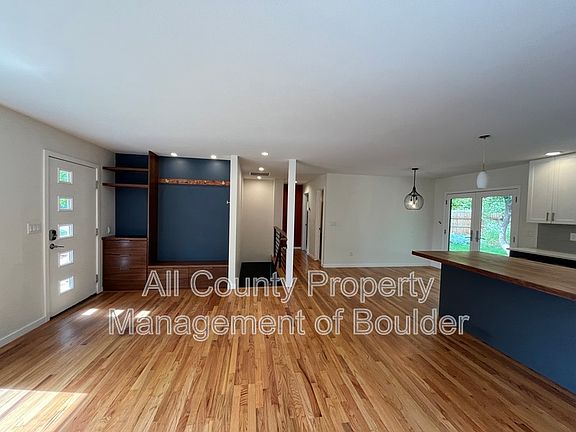 4th image of 2265 Floral Dr