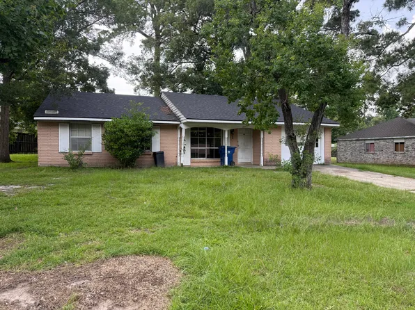 2047 Columbus Cir, Leesville, LA 71446