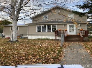 516 Kent St, Iron Mountain, MI 49801