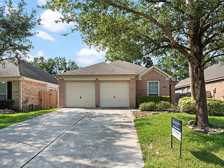2359 Keegan Hollow Ln — Photo 2