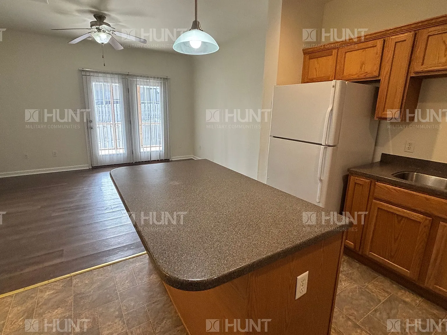 3 bed, 2.5 bath, 1708 sqft, $3,400 — Photo 3