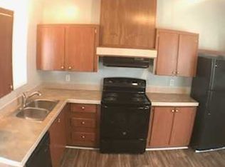 140 Club Dr, Fayetteville, GA 30214