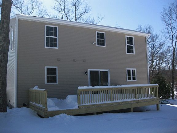 3rd image of 135 Crandall Road